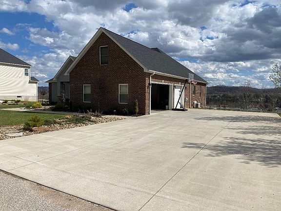 2nd image of 255 Private Drive 574