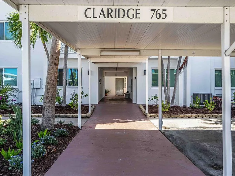 765 John Ringling Blvd #5 — Photo 34