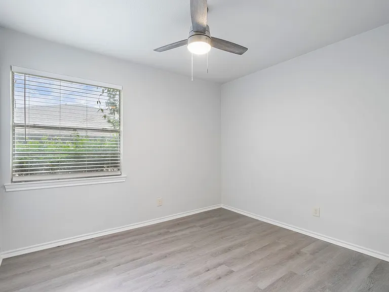 Skyline Duplexes — Photo 7