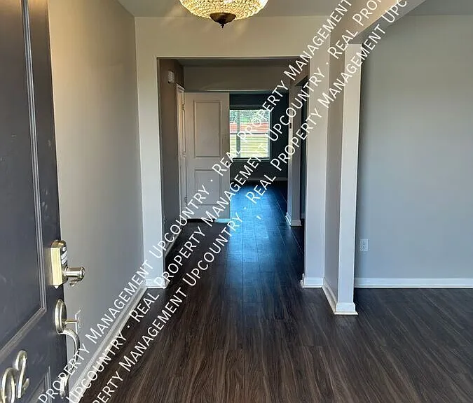 3002 Margaret Ct — Photo 2