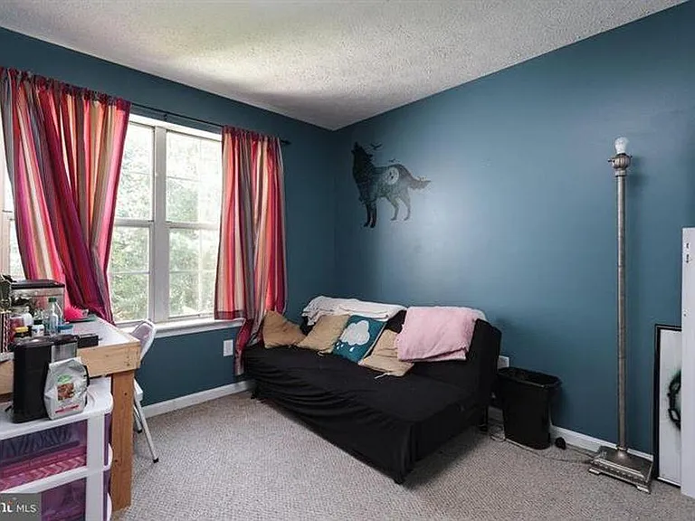 627 Lochern Ter — Photo 4