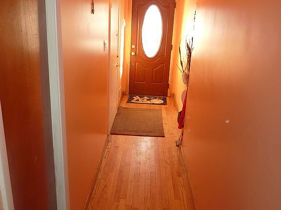 2nd image of 29 Gail Ct