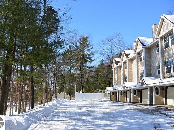 4th image of 3813 Sherwood Forest Dr #3813