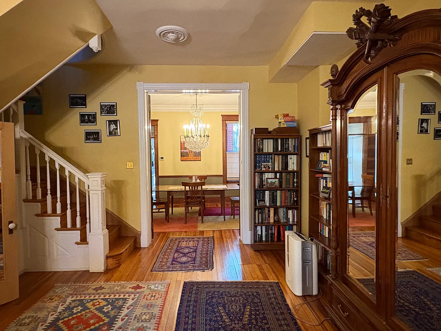 3 bed, 2.5 bath, 1906 sqft, $4,700 — Photo 4