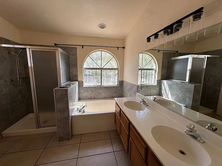 1585 Rowan Tree Dr — Photo 7