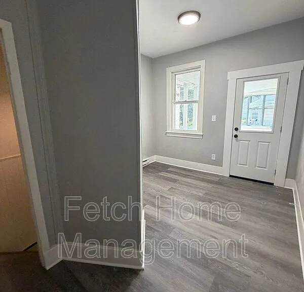 3 N Main St #BASEMENT — Photo 22