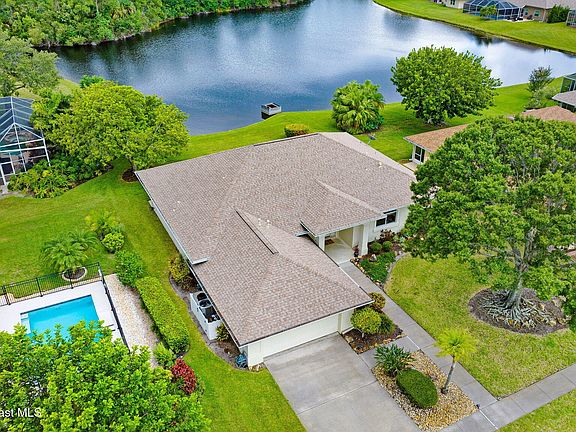 2nd image of 5731 Herons Landing Dr