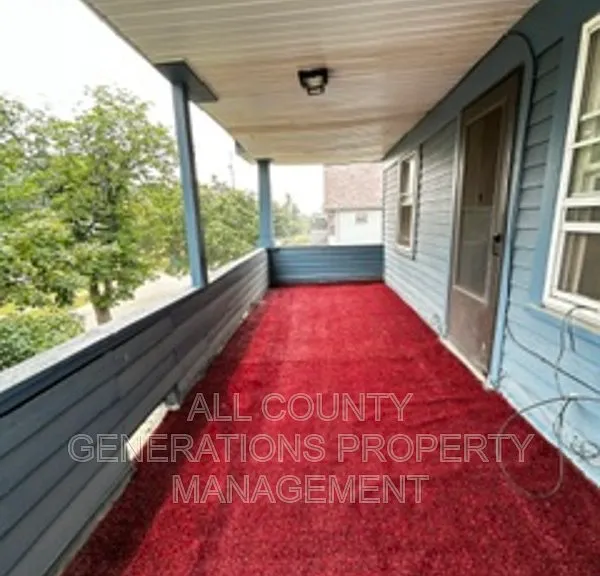 11909 Continental Ave — Photo 12