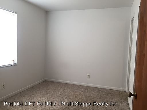 5th image of 1751 Summit St APT C