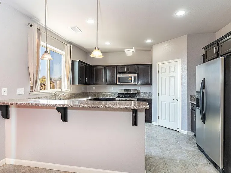 3715 Thistledown Ct — Photo 8
