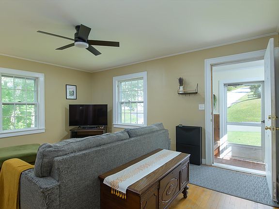 2nd image of 285 Tremont Street