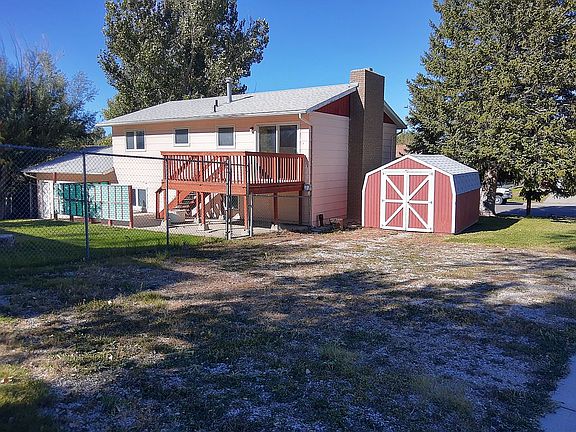 Rear/off street parking/shed