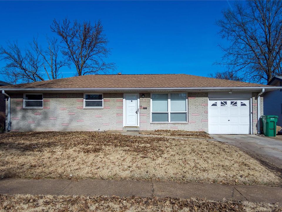 1st image of 1545 Miller Dr