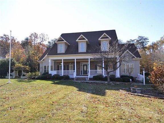 2nd image of 8511 Blackstone Dr