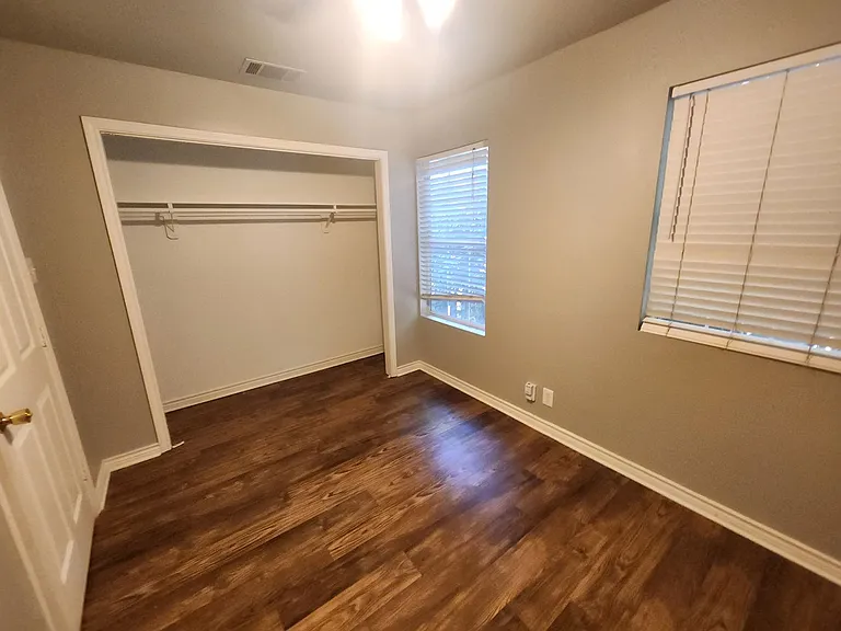 2714 Whitis Ave #C — Photo 9