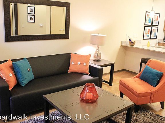 4th image of 212 N Bassett St APT 109