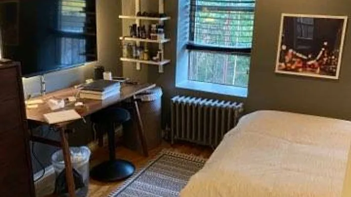 Rented by Nooklyn NYC LLC | media 4