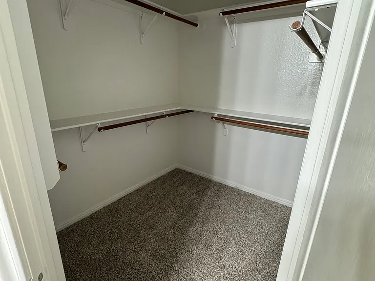 3200 Pinnacle Cv #B — Photo 10