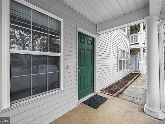 4th image of 5800 Wyndham Cir Unit 206