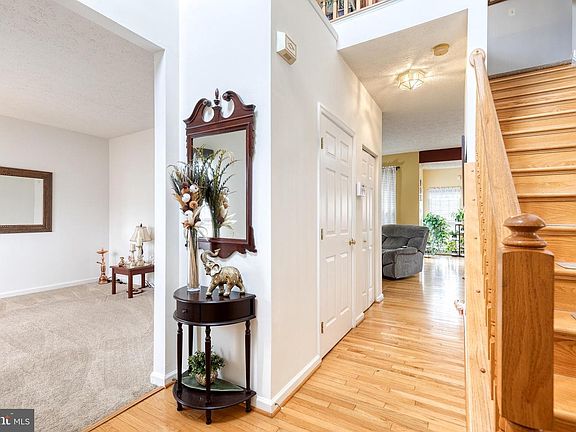 4th image of 2970 Siwanoy Dr