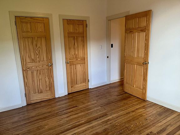5th image of 219-221 W High St #5