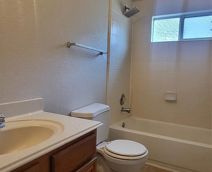 24818 Mason Trail Dr — Photo 17
