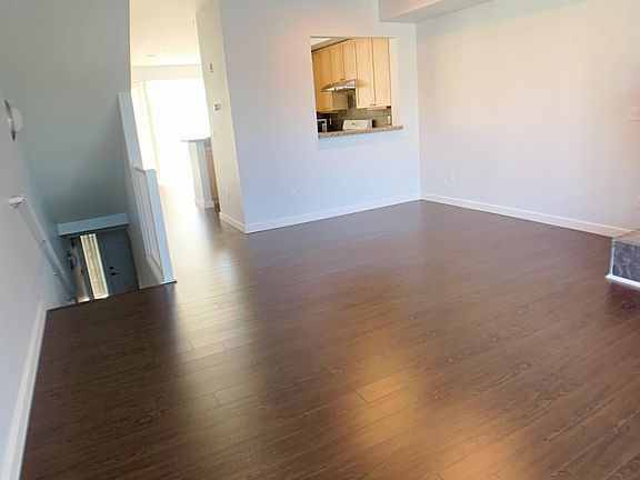 2nd image of 12701 SE 41st Pl