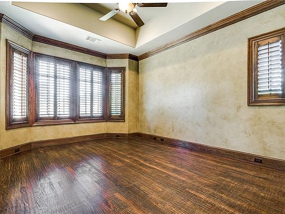 5th image of 8356 Stone River Dr