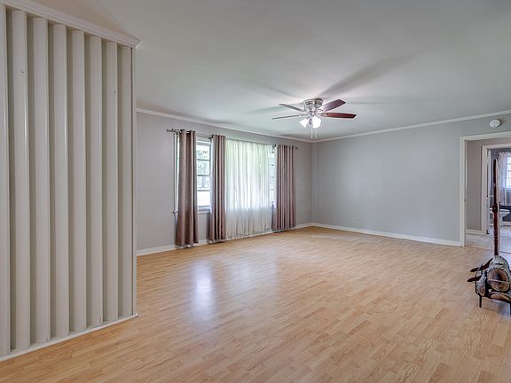 5th image of 509 Lakeshore Dr