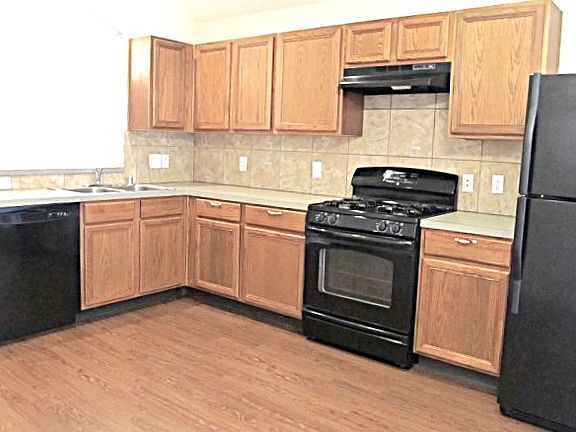 2nd image of 19451 Plantation Bend Ln