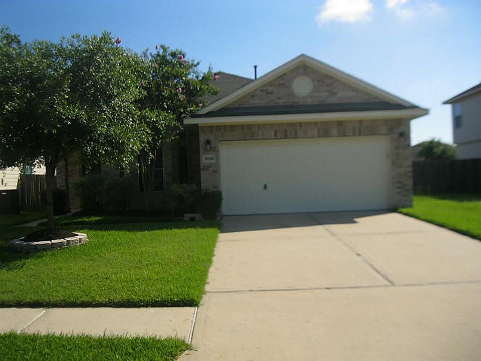 1st image of 20206 Sendera Oaks Ln
