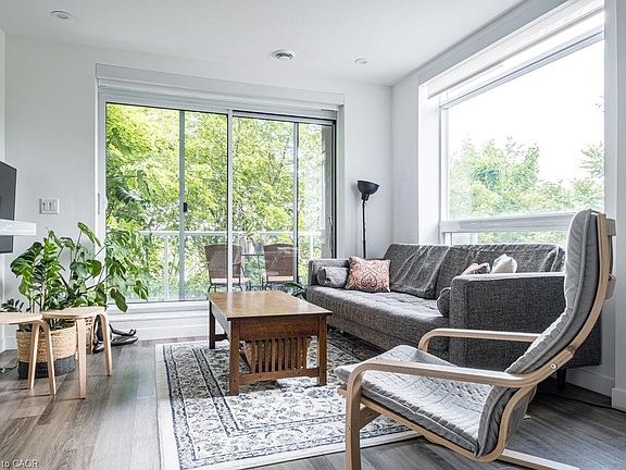 2nd image of 479 Charlton Ave E #204
