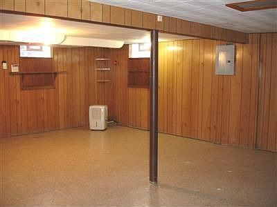 5th image of 372 Lincoln St