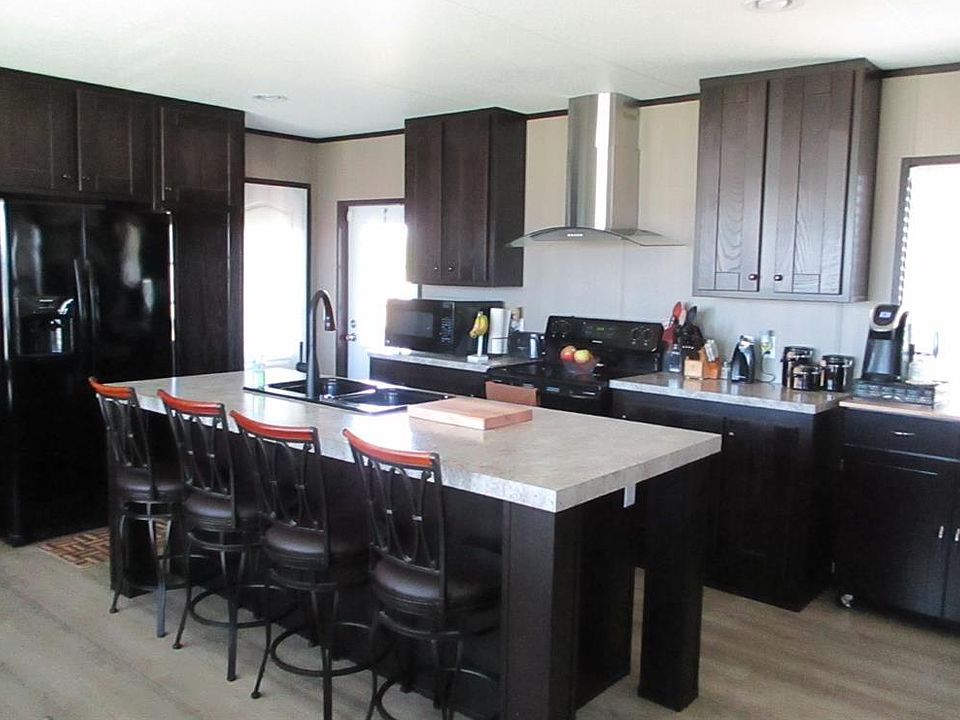 1st image of 101 Salt Grass Cir