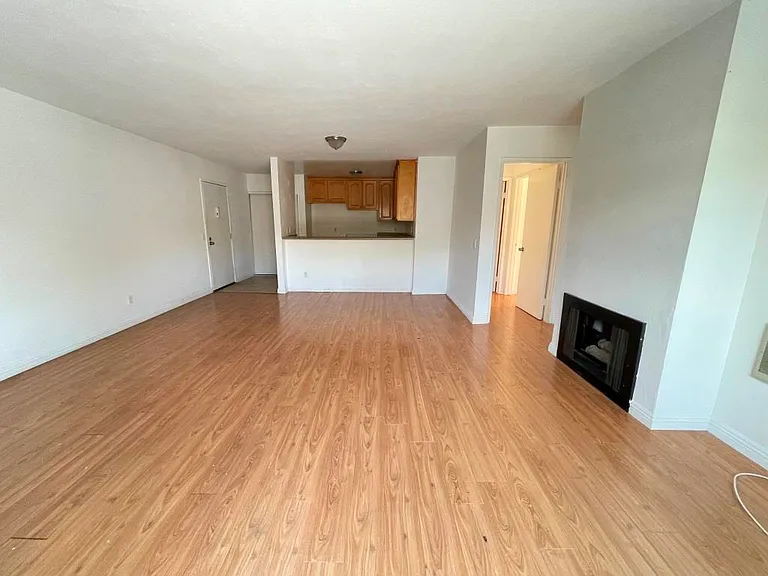 9849 Tabor St #105 — Photo 8