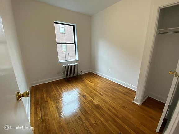 5th image of 4836 47th St APT 4H