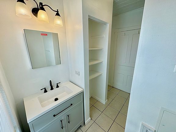 4th image of 9514 Evans St Floor 2