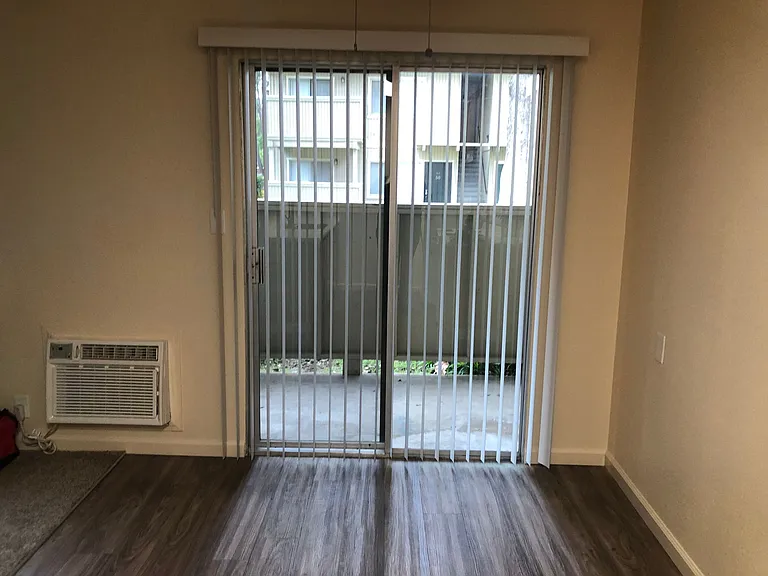 Bridgeford Apartments — Photo 14