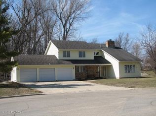 30 Hagen Pl SW, Owatonna, MN 55060