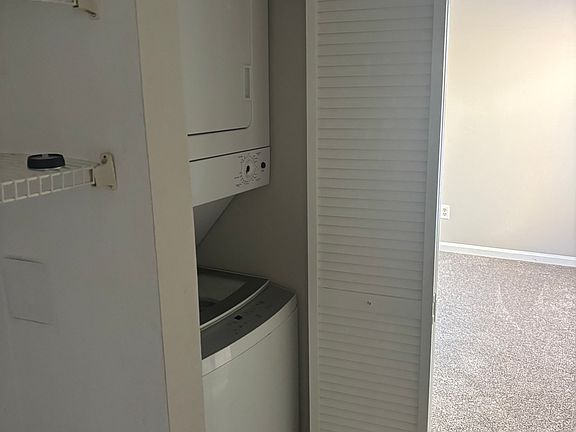 2nd image of 90 Wells Ct