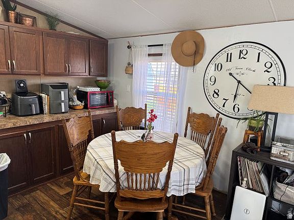 3rd image of 810 N 8th St #47