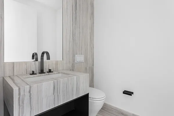 Rented by Compass | media 18