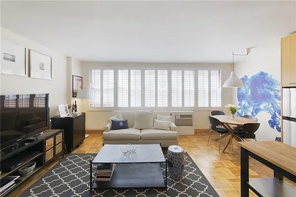 Sold by Maxwell Jacobs | media 1