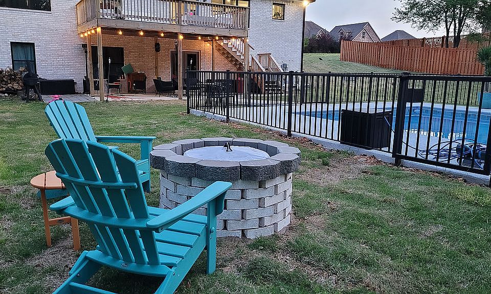 2nd image of 8580 W Park Ridge Dr