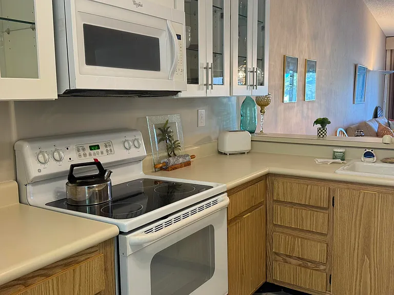801 Sabal Ridge Cir #H — Photo 13