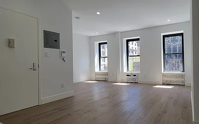 Rented by Plaza Real Estate Group