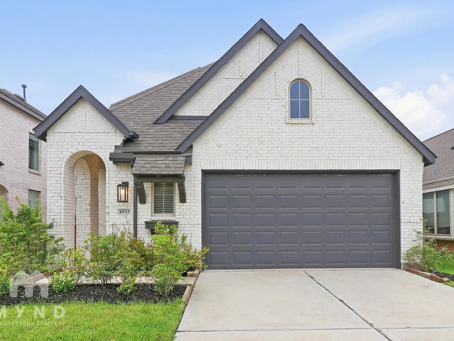 4 bed, 3.0 bath, 2633 sqft, $3,095 — Photo 1