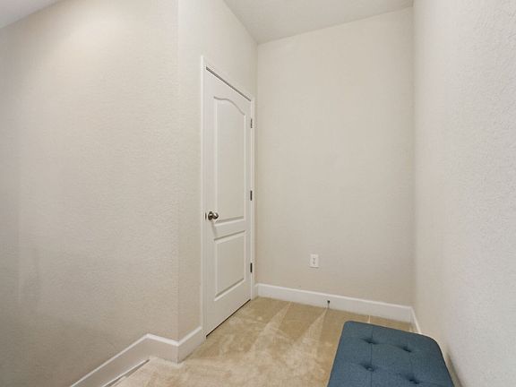 4th image of 96101 Stoney Creek Pkwy #605