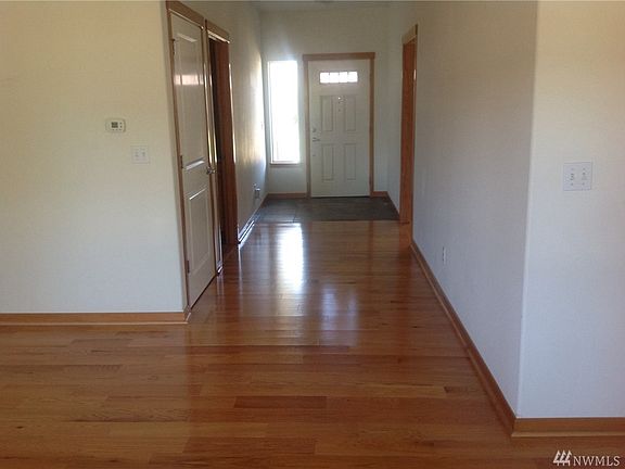 5th image of 1823 Barnum Ln