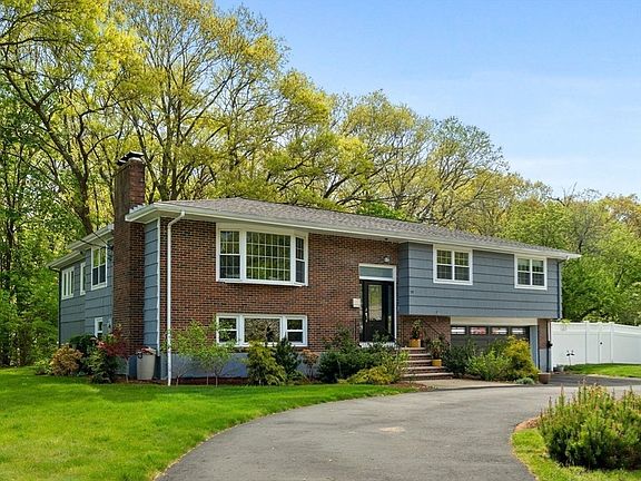 3rd image of 59 Amor Rd